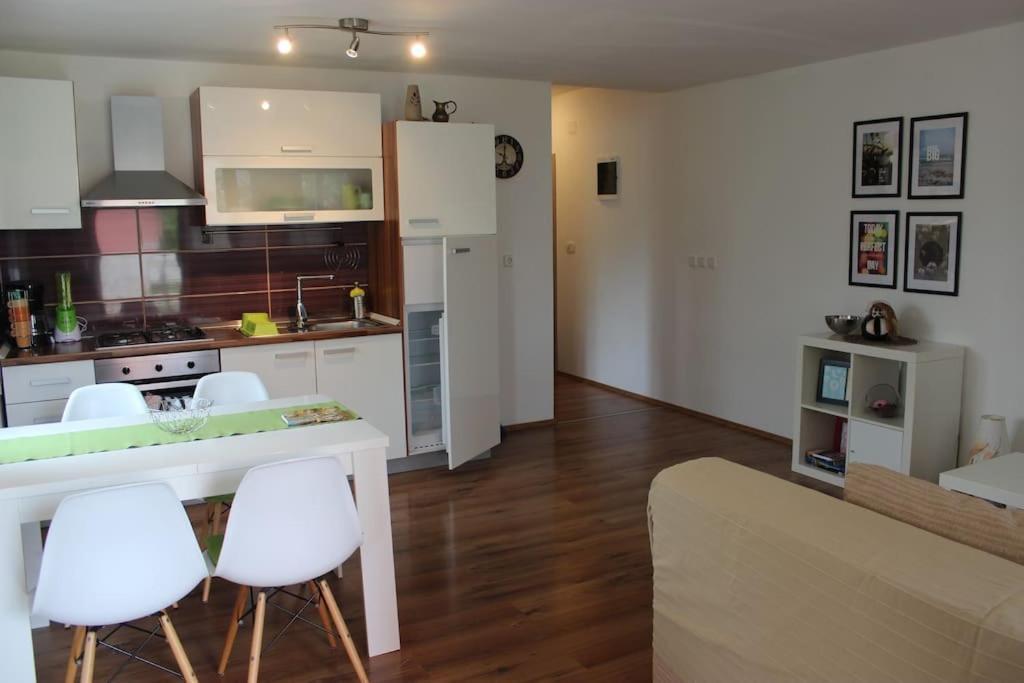 Modern Apartment In Пореч Екстер'єр фото